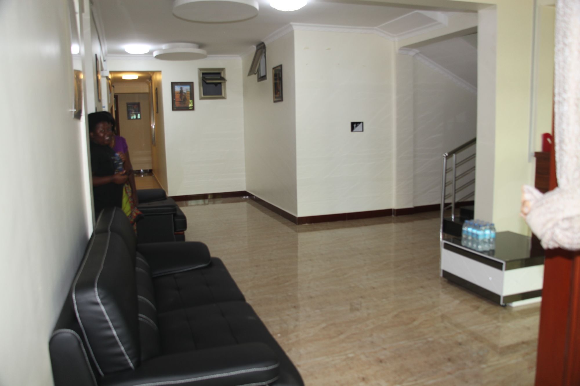 Merves Hotel Arusha Esterno foto