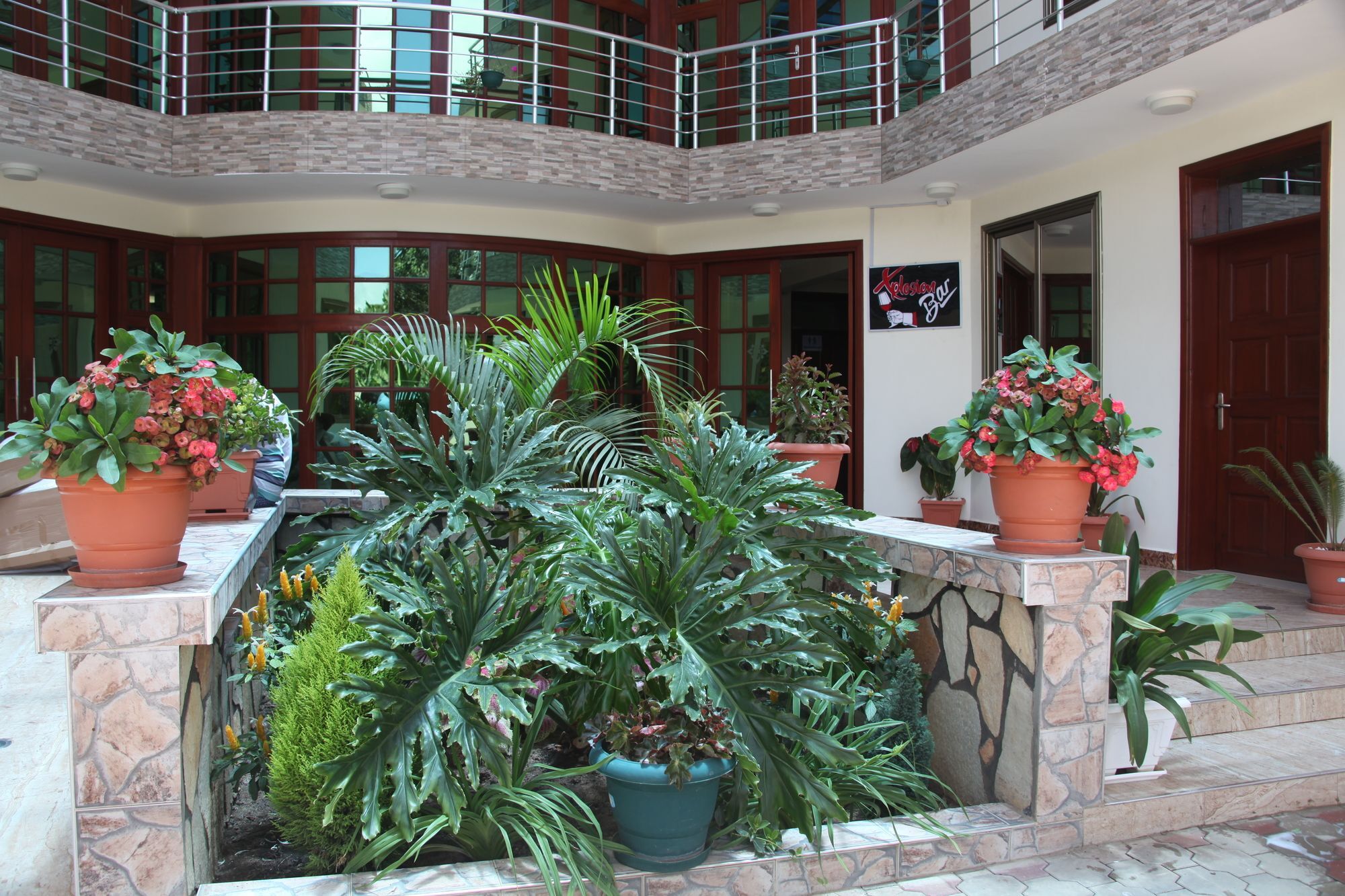 Merves Hotel Arusha Esterno foto